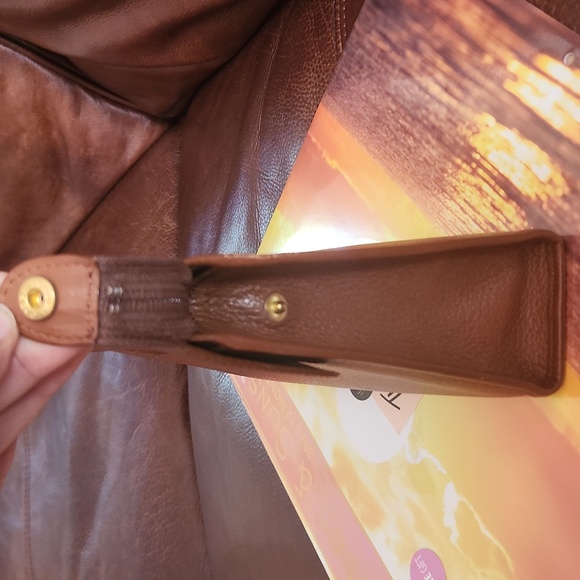 Burberry ( Burberrys ) Vintage Leather Clutch *OPEN TO REASONABLE OFFRRS* - Picture 5 of 11